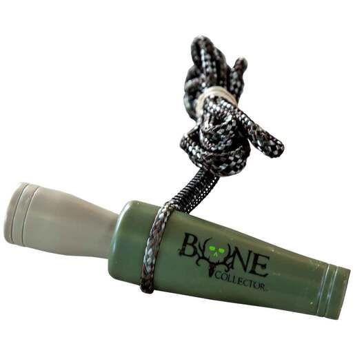 Bone Collector Doe Bleat Deer Grunt Tube Call - Green